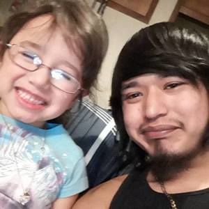 Meet your Posher, Eduardo